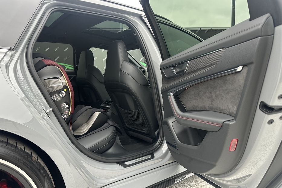 Продам Audi RS6 Quattro 2020 года в Киеве