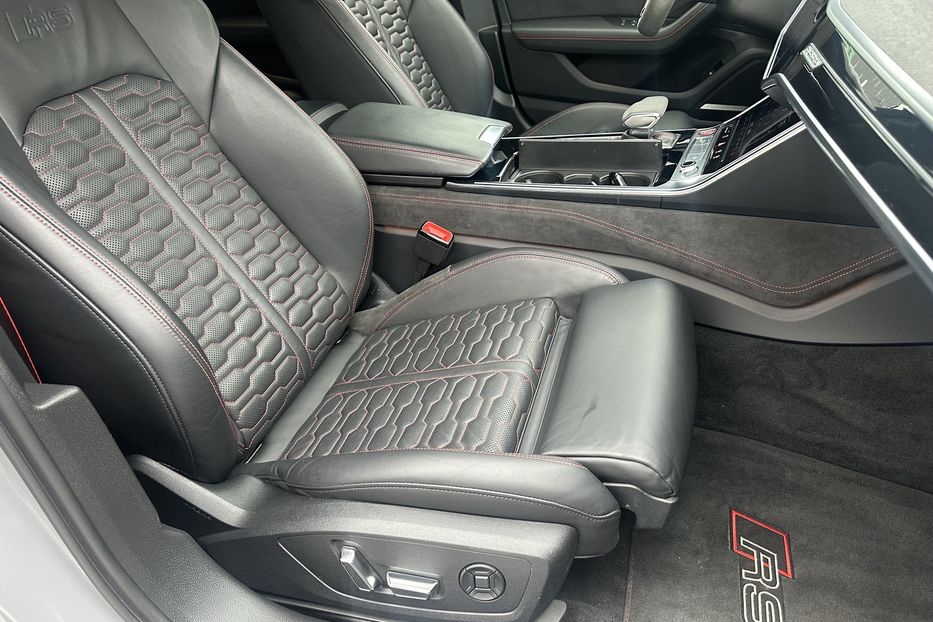 Продам Audi RS6 Quattro 2020 года в Киеве