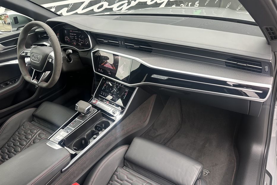 Продам Audi RS6 Quattro 2020 года в Киеве