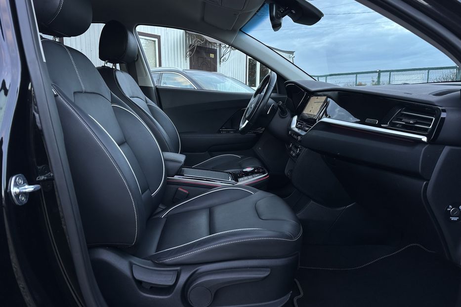 Продам Kia Niro 64кВт Макс.комплектація! 2020 года в Львове