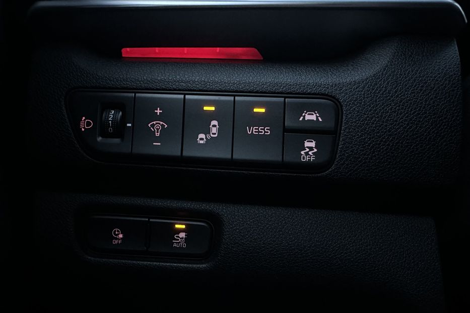 Продам Kia Niro 64кВт Макс.комплектація! 2020 года в Львове