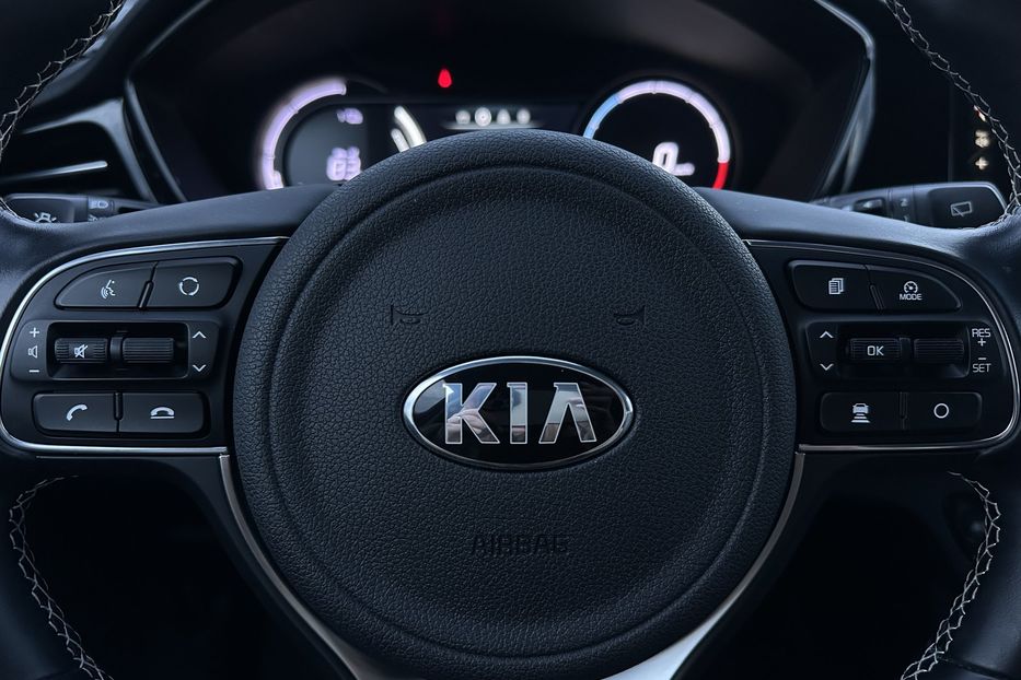 Продам Kia Niro 64кВт Макс.комплектація! 2020 года в Львове