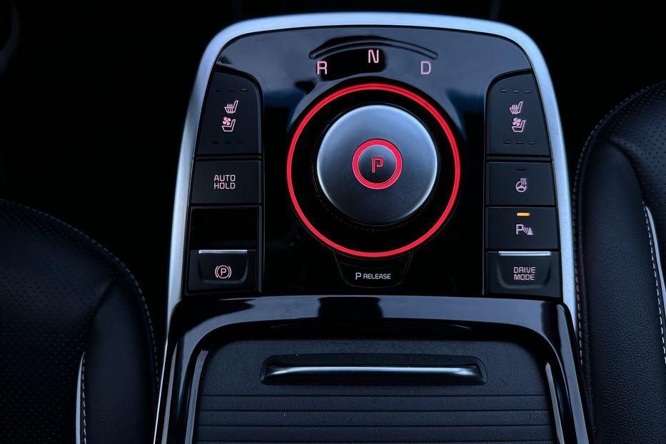 Продам Kia Niro 64кВт Макс.комплектація! 2020 года в Львове