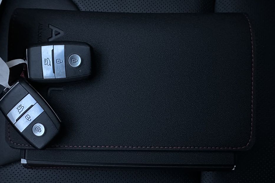 Продам Kia Niro 64кВт Макс.комплектація! 2020 года в Львове