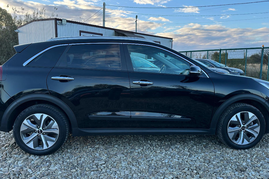 Продам Kia Niro 64кВт Макс.комплектація! 2020 года в Львове