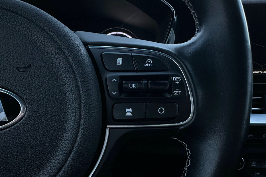 Продам Kia Niro 64кВт Макс.комплектація! 2020 года в Львове