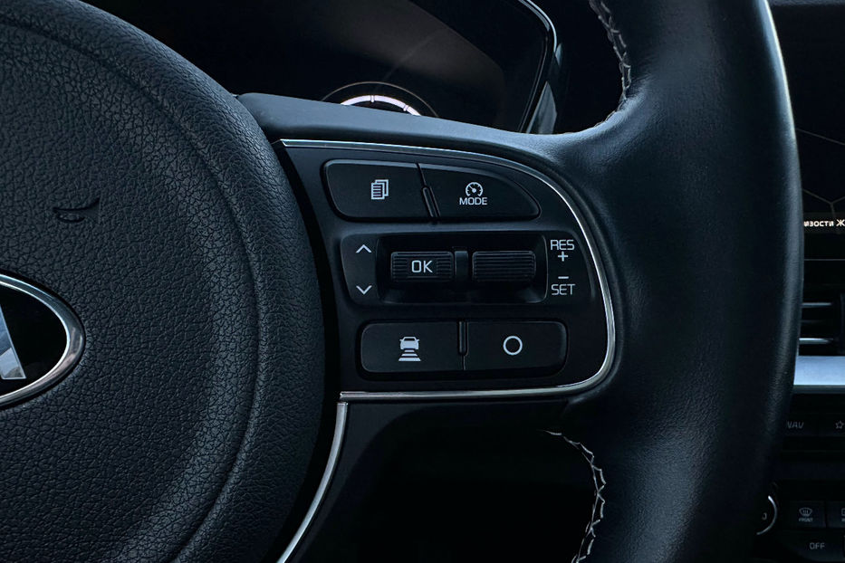 Продам Kia Niro 64кВт Макс.комплектація! 2020 года в Львове