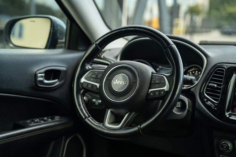 Продам Jeep Compass Limited 2020 года в Черновцах