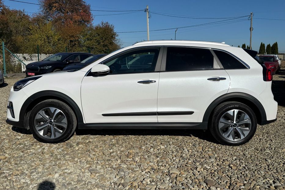 Продам Kia Niro 64кВтТепловийПідгрвсидінькерма 2022 года в Львове