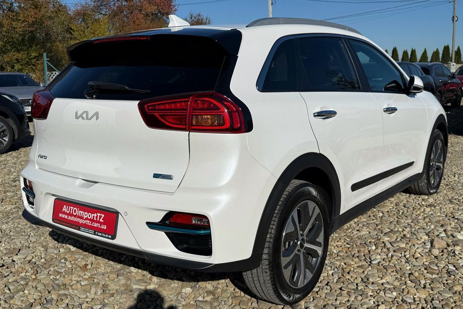 Продам Kia Niro 64кВтТепловийПідгрвсидінькерма 2022 года в Львове