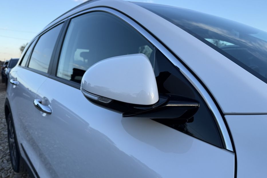Продам Kia Niro 64кВтТепловийПідгрвсидінькерма 2022 года в Львове