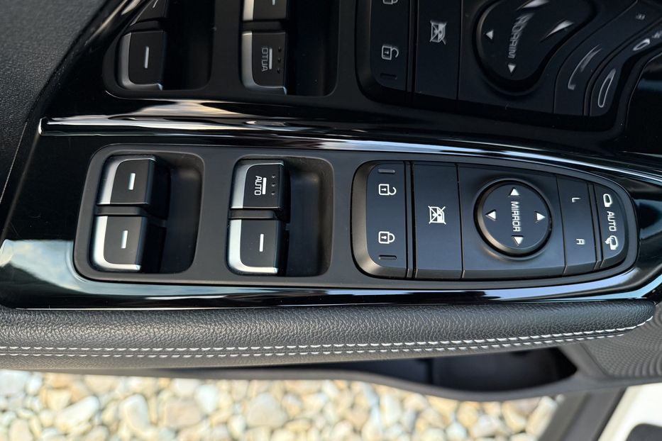 Продам Kia Niro 64кВтТепловийПідгрвсидінькерма 2022 года в Львове