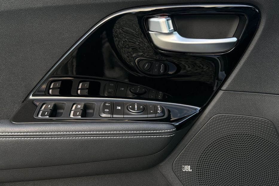 Продам Kia Niro 64кВтТепловийПідгрвсидінькерма 2022 года в Львове