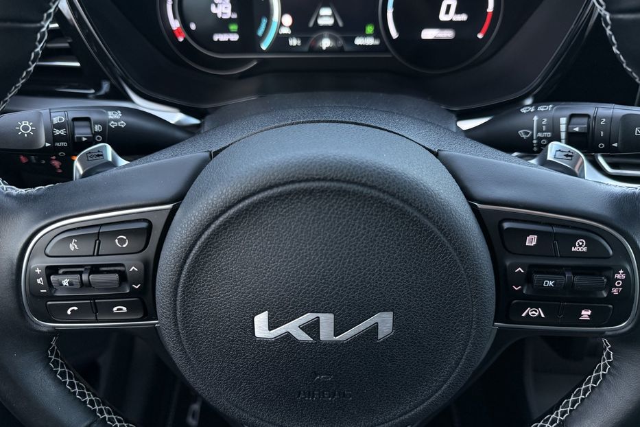 Продам Kia Niro 64кВтТепловийПідгрвсидінькерма 2022 года в Львове