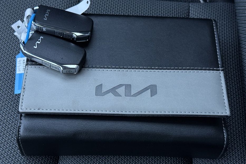 Продам Kia Niro 64кВтТепловийПідгрвсидінькерма 2022 года в Львове