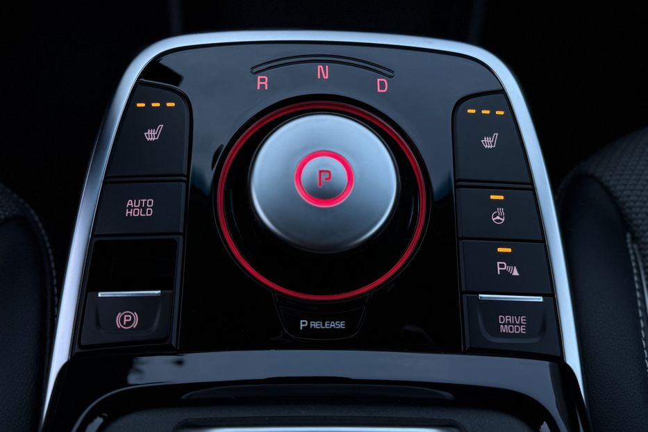 Продам Kia Niro 64кВтТепловийПідгрвсидінькерма 2022 года в Львове