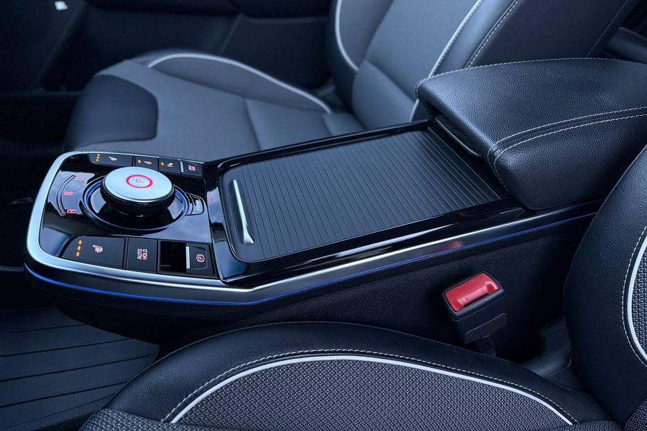 Продам Kia Niro 64кВтТепловийПідгрвсидінькерма 2022 года в Львове