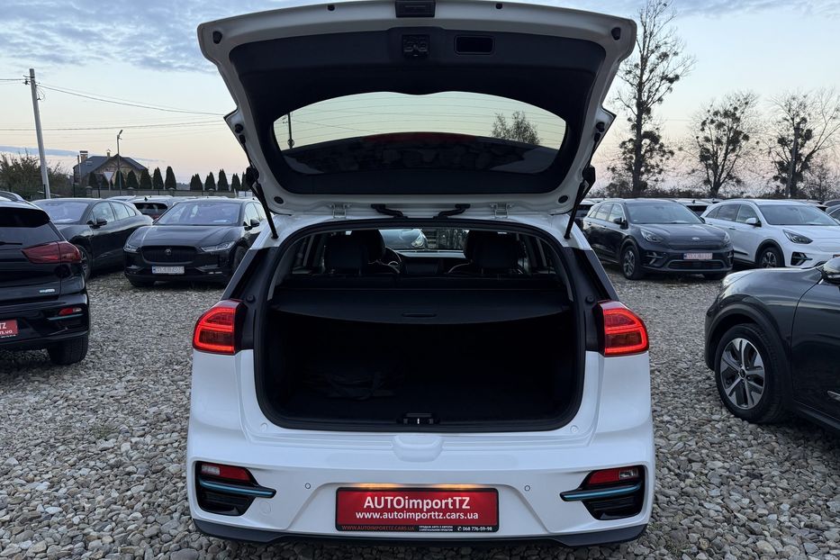 Продам Kia Niro 64кВтТепловийПідгрвсидінькерма 2022 года в Львове
