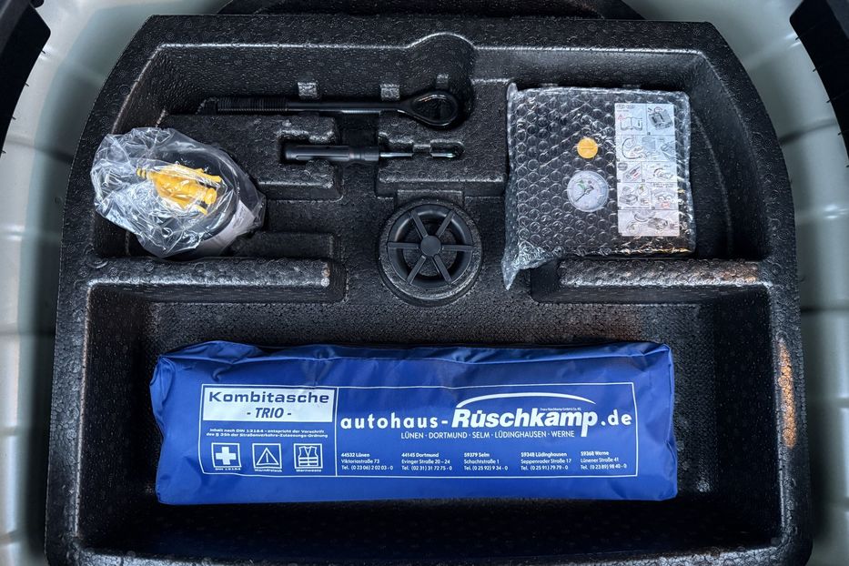 Продам Kia Niro 64кВтТепловийПідгрвсидінькерма 2022 года в Львове