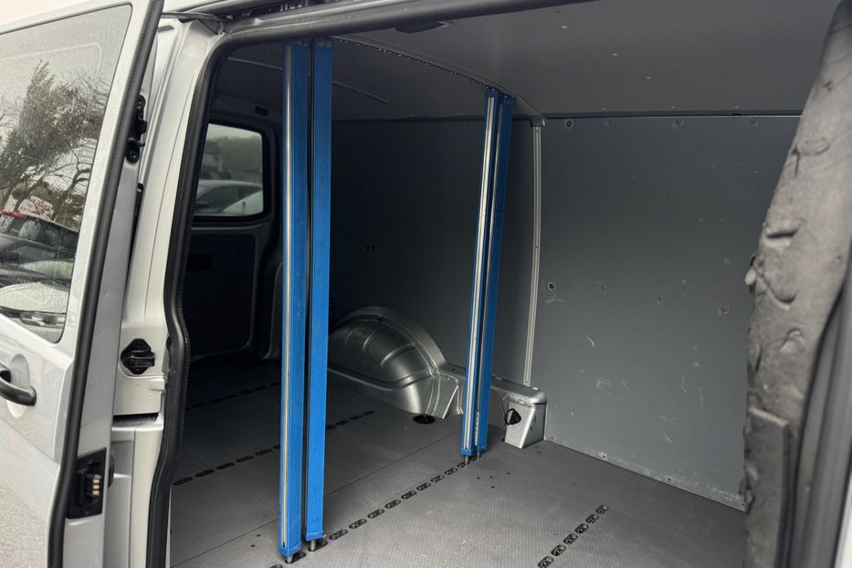 Продам Volkswagen T6 (Transporter) груз KOMIS 2016 года в г. Умань, Черкасская область
