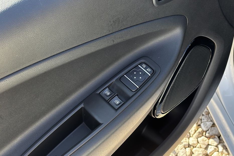 Продам Renault Zoe 51квт авто у Львові  2020 года в Львове