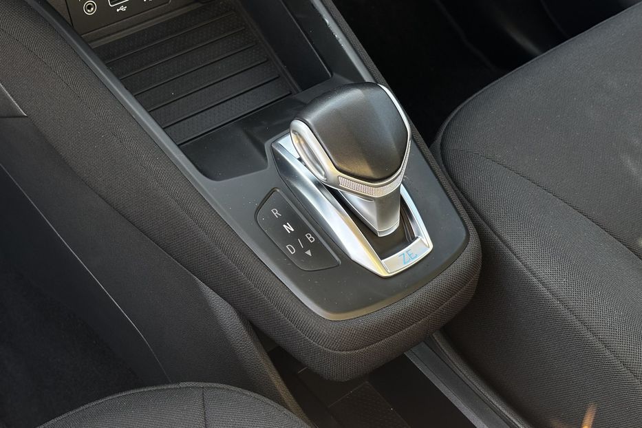 Продам Renault Zoe 51квт авто у Львові  2020 года в Львове