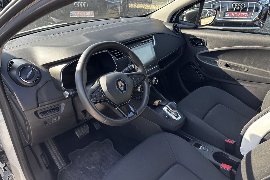 Продам Renault Zoe 51квт авто у Львові  2020 года в Львове