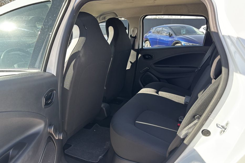 Продам Renault Zoe 51квт авто у Львові  2020 года в Львове