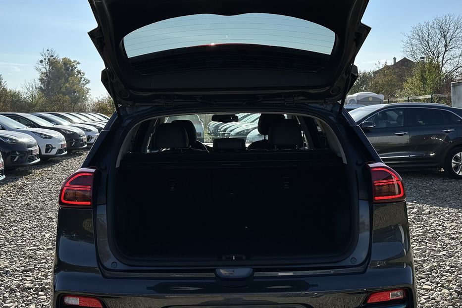 Продам Kia Niro 64кВтТепловийПідгрвсидінькерма 2021 года в Львове