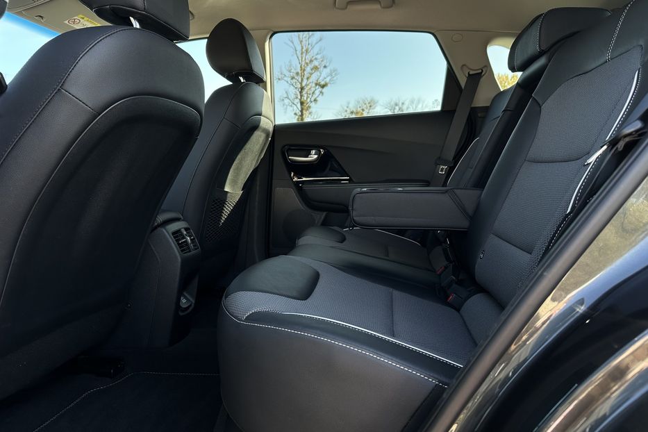 Продам Kia Niro 64кВтТепловийПідгрвсидінькерма 2021 года в Львове