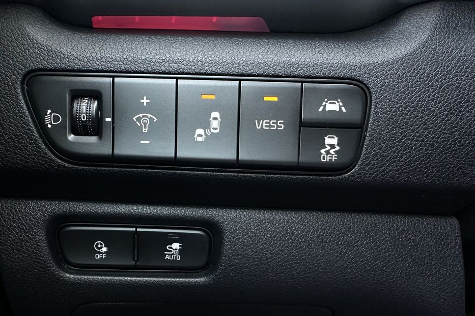 Продам Kia Niro 64кВтТепловийПідгрвсидінькерма 2021 года в Львове