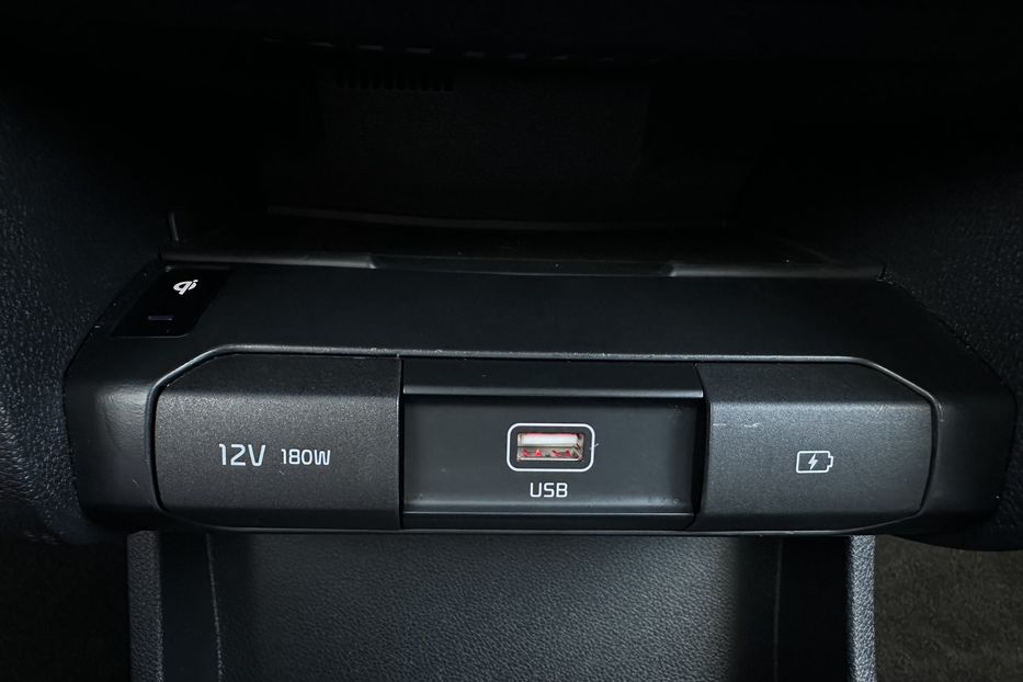 Продам Kia Niro 64кВтТепловийПідгрвсидінькерма 2021 года в Львове