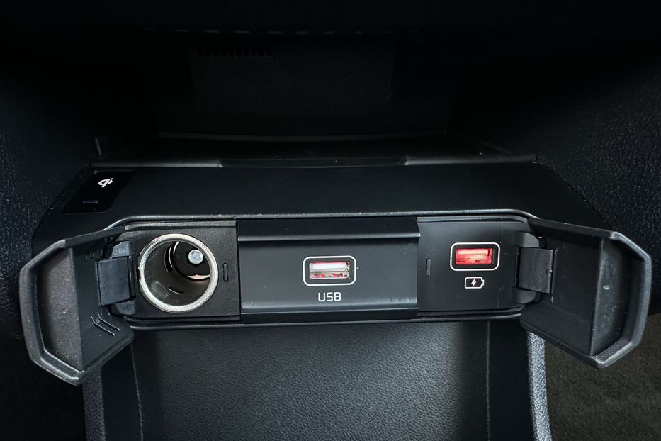 Продам Kia Niro 64кВтТепловийПідгрвсидінькерма 2021 года в Львове