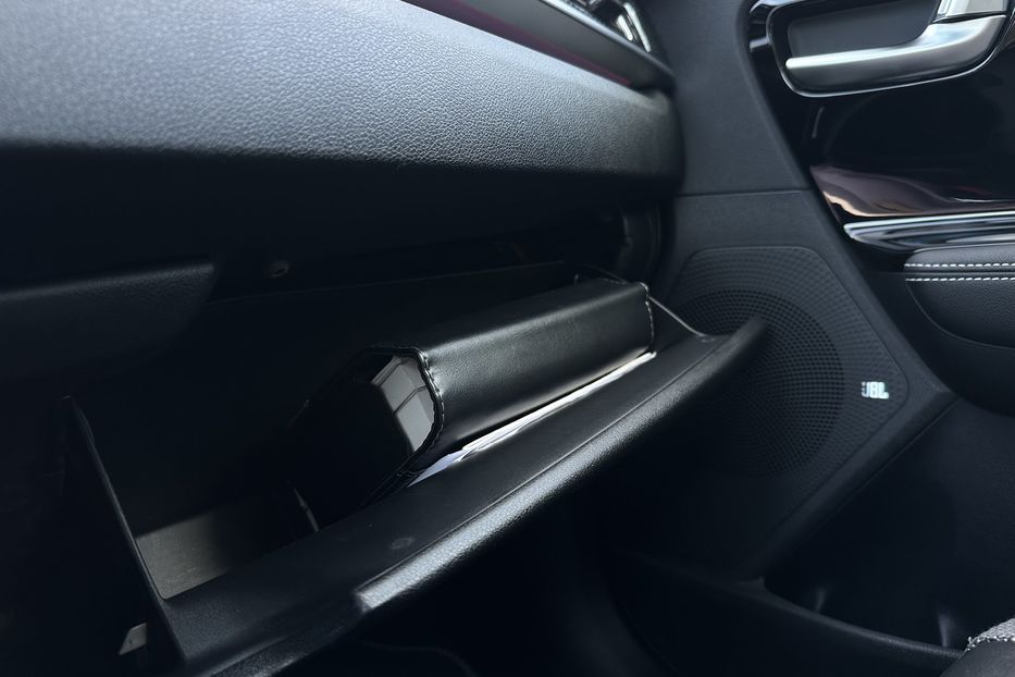 Продам Kia Niro 64кВтТепловийПідгрвсидінькерма 2021 года в Львове