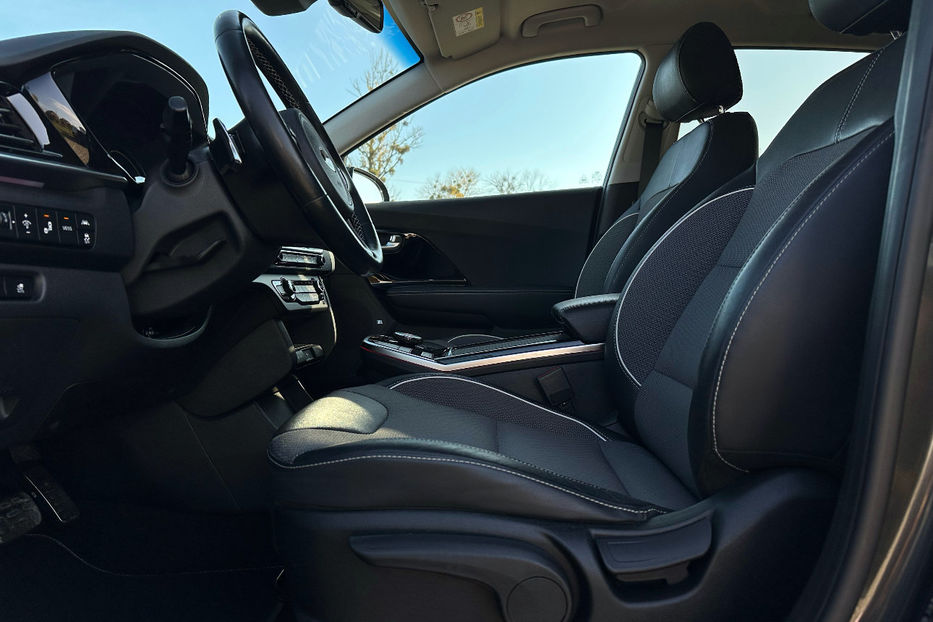 Продам Kia Niro 64кВтТепловийПідгрвсидінькерма 2021 года в Львове