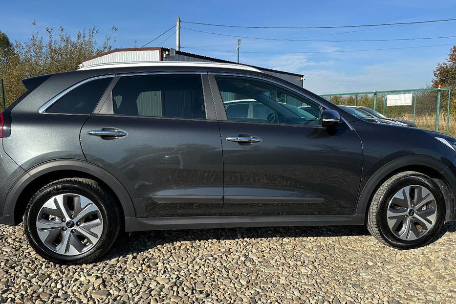 Продам Kia Niro 64кВтТепловийПідгрвсидінькерма 2021 года в Львове
