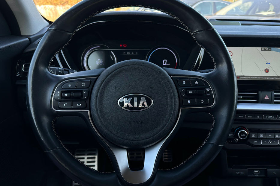 Продам Kia Niro 64кВтТепловийПідгрвсидінькерма 2021 года в Львове