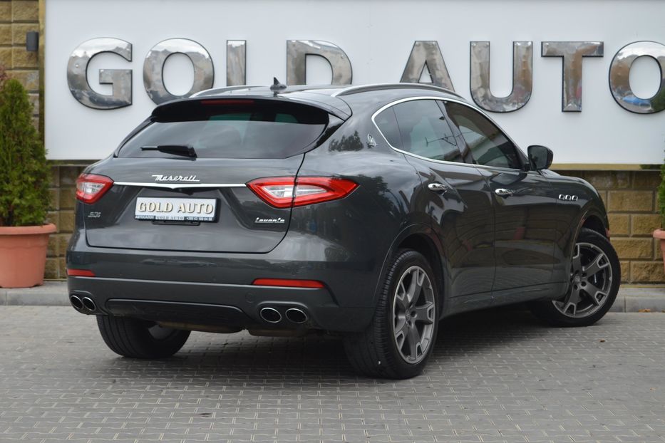 Продам Maserati Levante SQ4 2017 года в Одессе