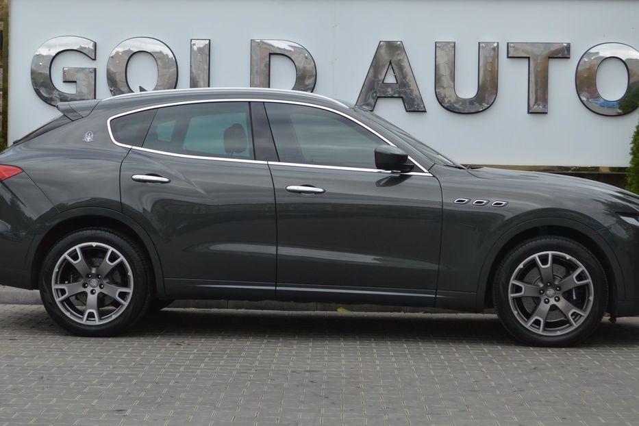 Продам Maserati Levante SQ4 2017 года в Одессе