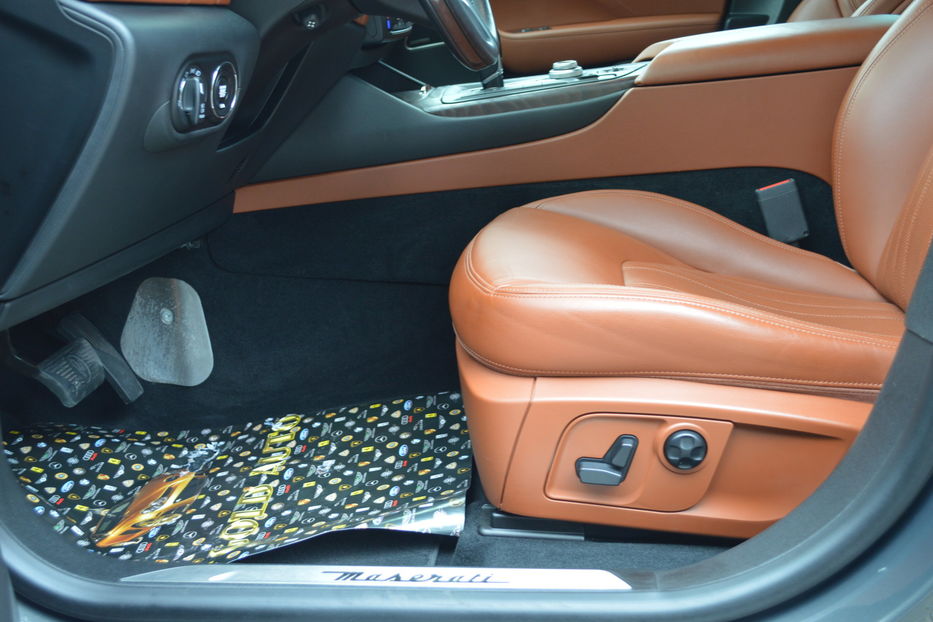 Продам Maserati Levante SQ4 2017 года в Одессе