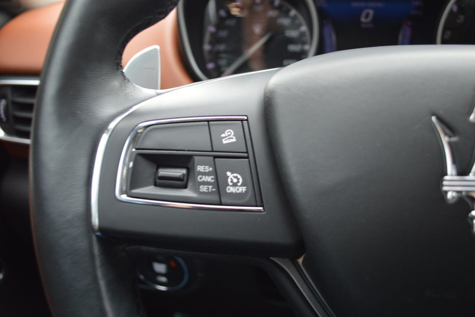 Продам Maserati Levante SQ4 2017 года в Одессе