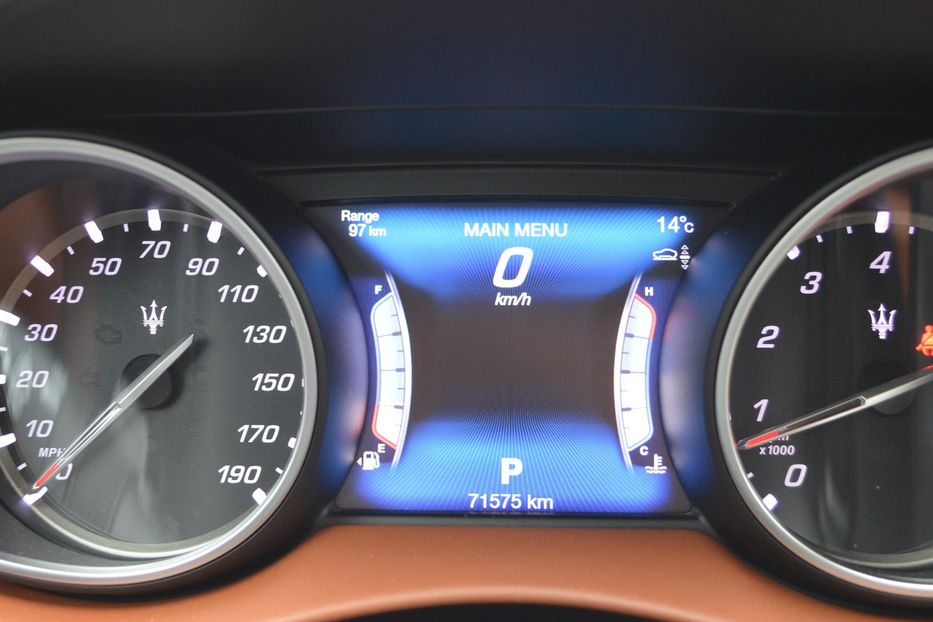 Продам Maserati Levante SQ4 2017 года в Одессе