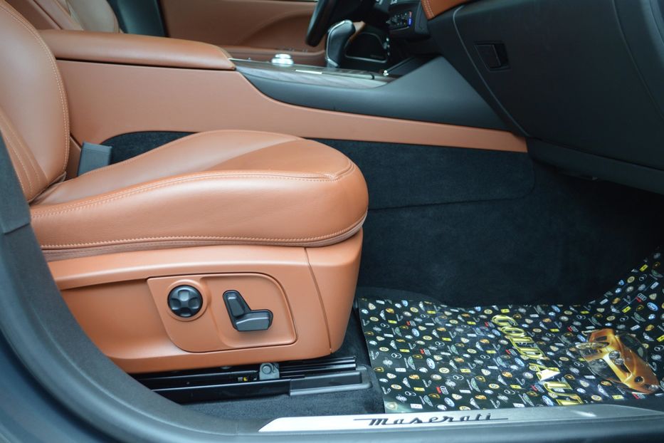 Продам Maserati Levante SQ4 2017 года в Одессе