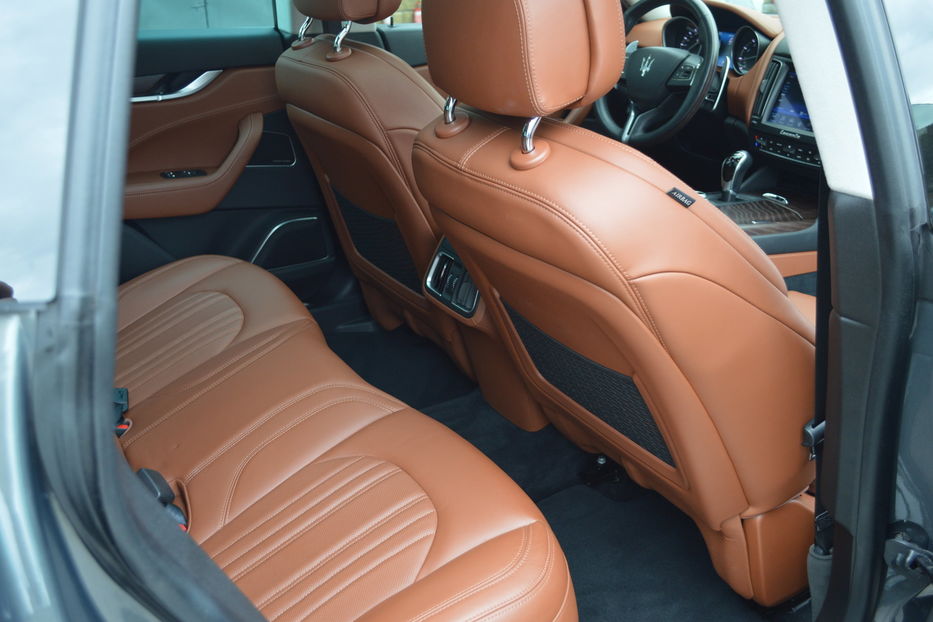 Продам Maserati Levante SQ4 2017 года в Одессе