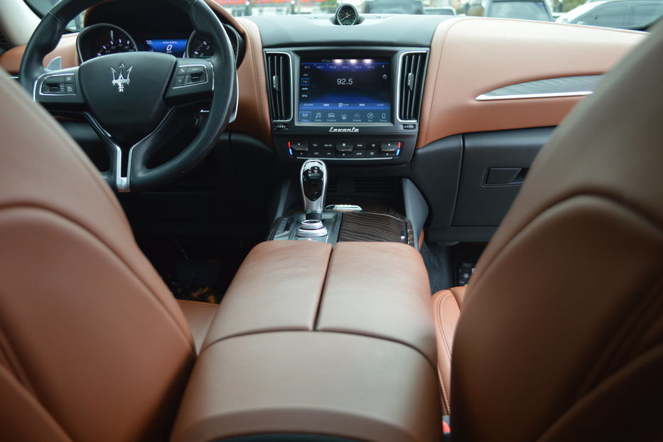 Продам Maserati Levante SQ4 2017 года в Одессе