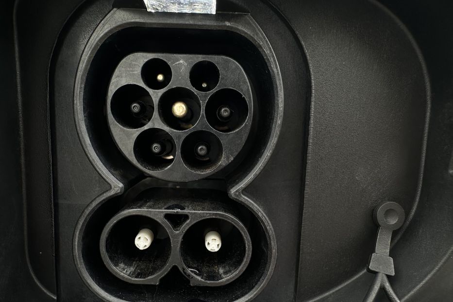 Продам Kia Niro 64кВтТепловийПідгрвсидінькерма 2021 года в Львове