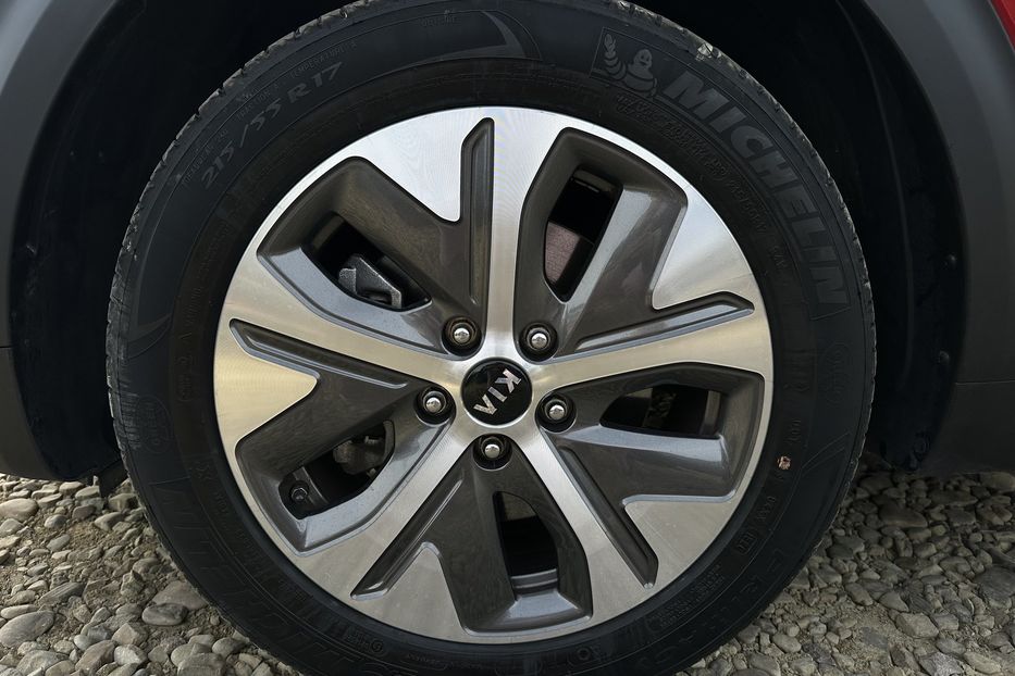 Продам Kia Niro  64кВт Зарезервовано 2020 года в Львове