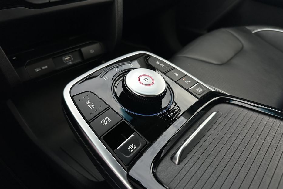 Продам Kia Niro  64кВт Зарезервовано 2020 года в Львове