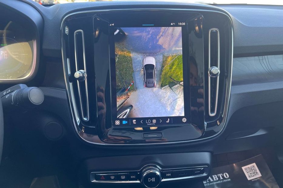 Продам Volvo A С40 RECHARGE 2023 года в Черновцах