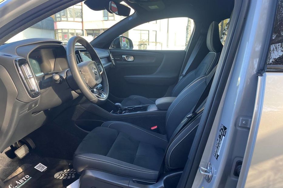 Продам Volvo A С40 RECHARGE 2023 года в Черновцах